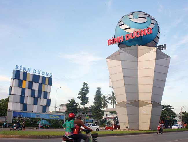 Eleplaza đại lý bán máy bộ đàm tại Bình Dương giá rẻ 1