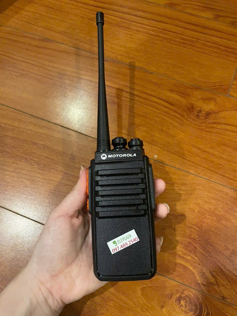 Bộ Đàm 4 Cái Motorola GP 680 8 Bộ Đàm 4 Cái Motorola GP 680 5