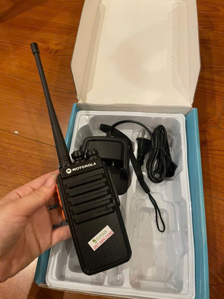 Bộ Đàm 4 Cái Motorola GP 680 9 Bộ Đàm 4 Cái Motorola GP 680 6